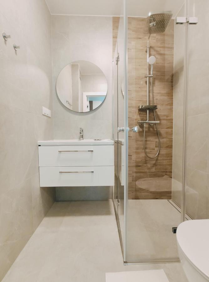 Spasowskiego 2 By Homeprime Krakow Luaran gambar